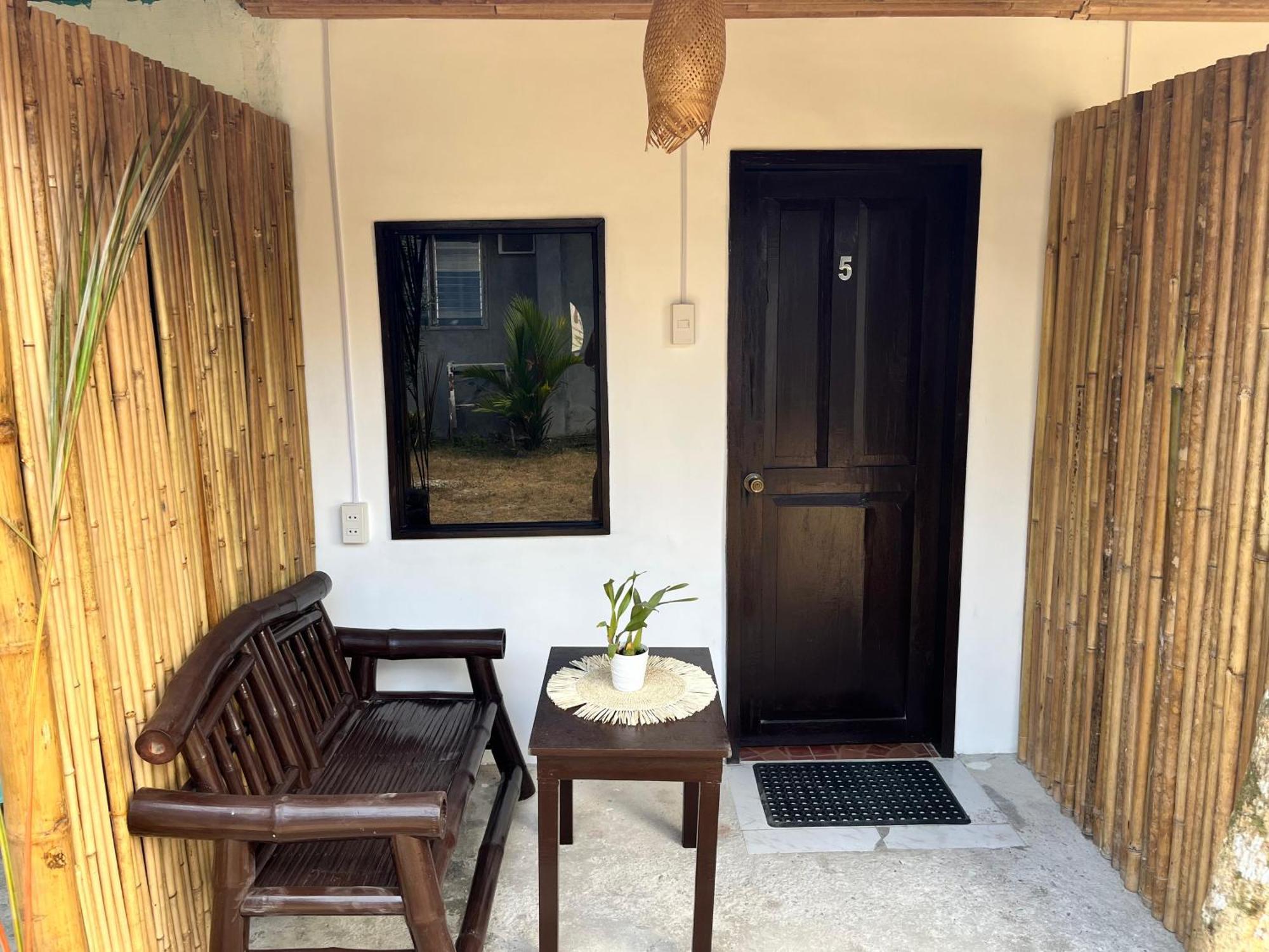 Trisha Guesthouse Сан Висенте Екстериор снимка